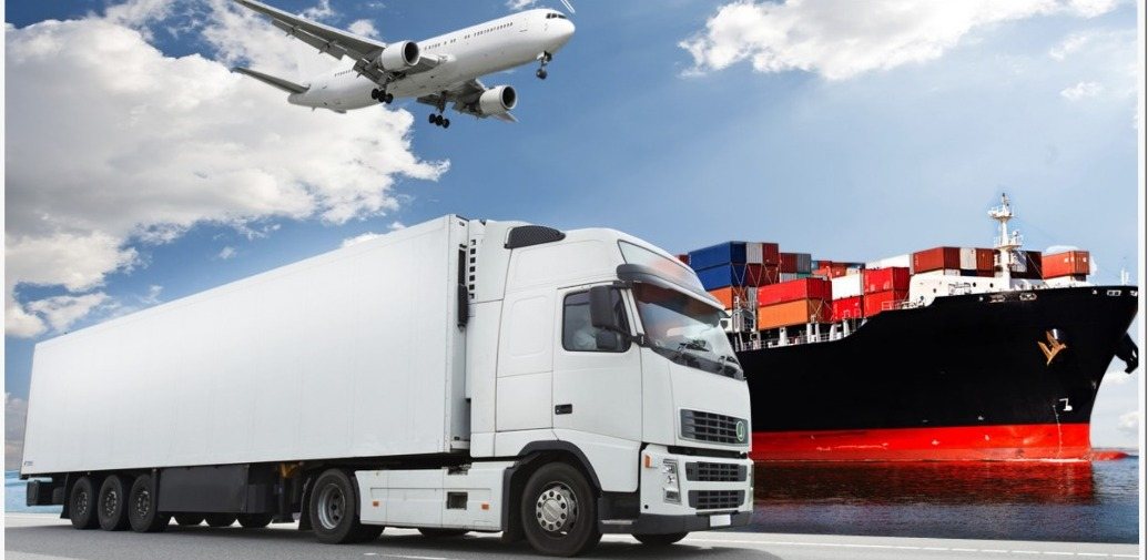 Freight aircraft, haulage truck and container ship representing multimodal cargo